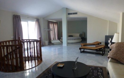 Ático de 3 dormitorios en Puerto Banus