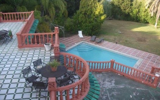 Villa de 8 dormitorios en Milla de Oro