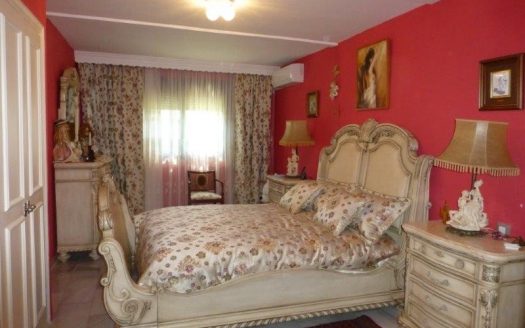Villa de 5 dormitorios en Milla de Oro