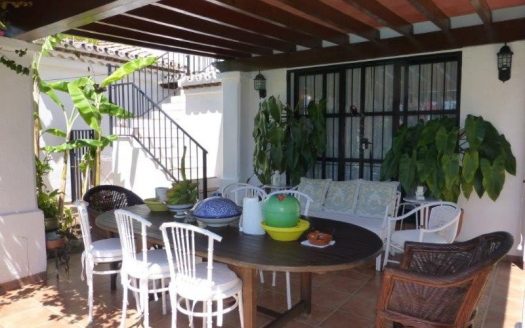 Villa de 5 dormitorios en Milla de Oro