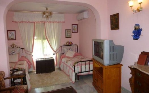Villa de 5 dormitorios en Milla de Oro