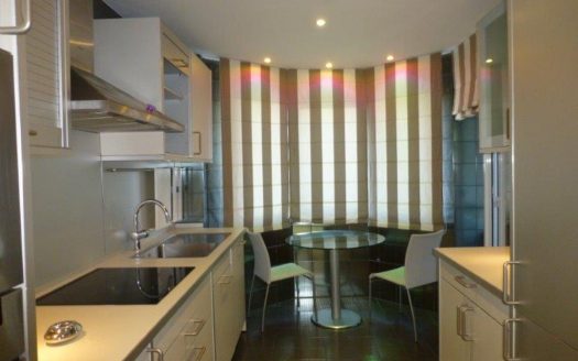 Apartamento de 2 dormitorios en Puerto Banus