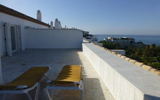 Ático de 3 dormitorios en Puerto Banus