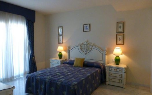 Ático de 3 dormitorios en Puerto Banus