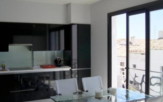 Apartamento de 2 dormitorios en Puerto Banus