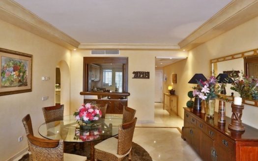 Ático de 3 dormitorios en Puerto Banus