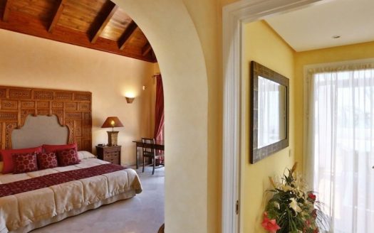 Ático de 3 dormitorios en Puerto Banus