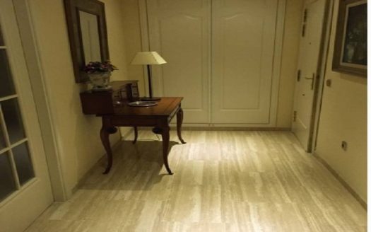 Apartamento de 3 dormitorios en Puerto Banus