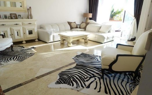 Ático de 3 dormitorios en Puerto Banus