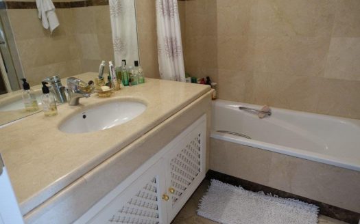 Ático de 3 dormitorios en Puerto Banus