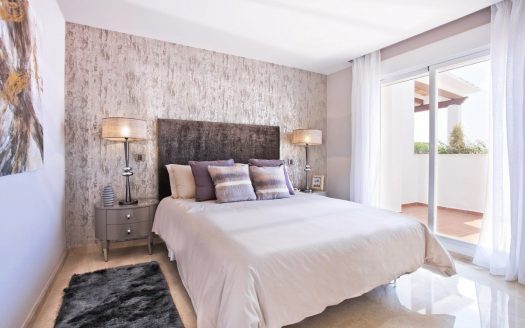 Apartamento de 3 dormitorios en Nueva Andalucia