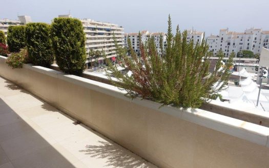 Ático de 4 dormitorios en Puerto Banus