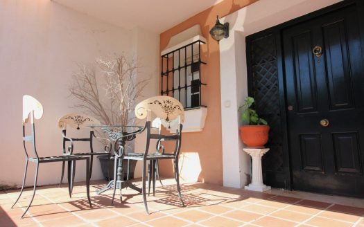 Adosado de 4 dormitorios en Nueva Andalucia