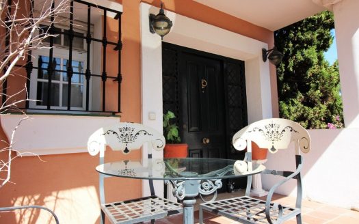 Adosado de 4 dormitorios en Nueva Andalucia