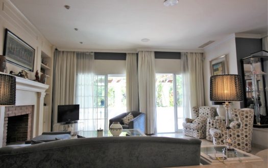 Adosado de 4 dormitorios en Nueva Andalucia