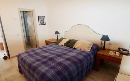 Adosado de 2 dormitorios en Milla de Oro