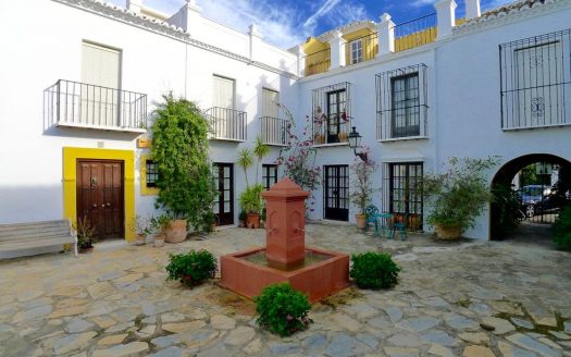 Adosado de 2 dormitorios en Milla de Oro