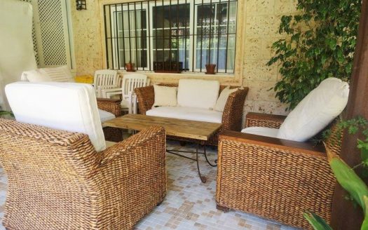 Villa de 4 dormitorios en Nueva Andalucia