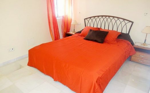 Villa de 4 dormitorios en Nueva Andalucia