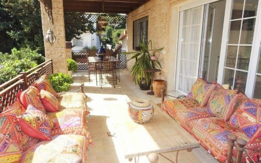 Villa de 4 dormitorios en Nueva Andalucia