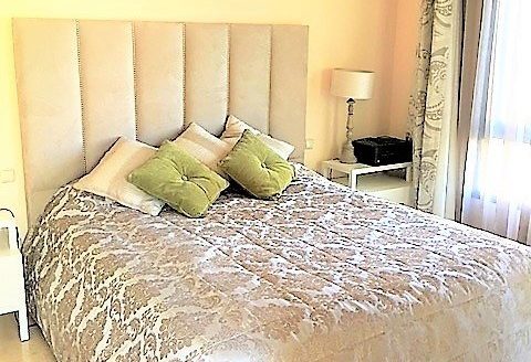 2 bedrooms Apartment in Benahavis