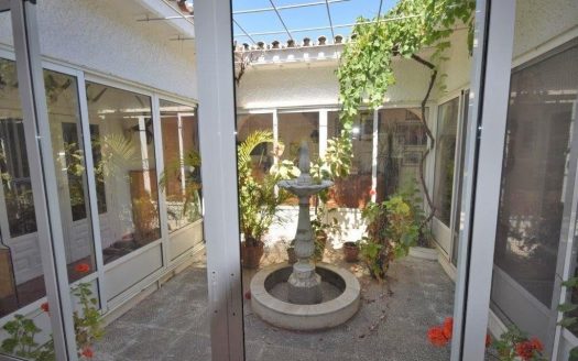 4 bedrooms Villa in Estepona