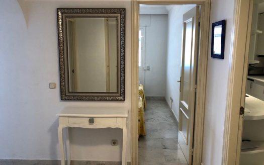 Apartamento de 2 dormitorios en Puerto Banus