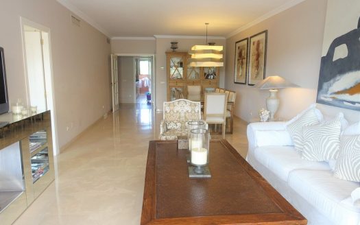 Apartamento de 4 dormitorios en Puerto Banus
