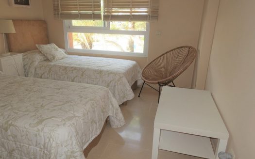 Apartamento de 4 dormitorios en Puerto Banus