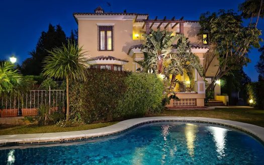 Villa de 6 dormitorios en El Rosario