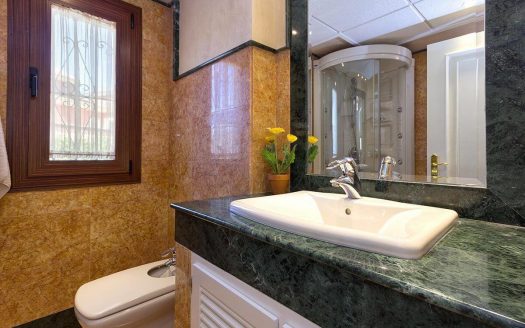 Villa de 6 dormitorios en El Rosario