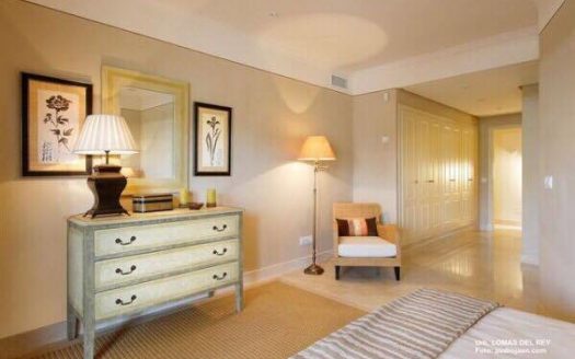 Apartamento de 2 dormitorios en Lomas del Rey