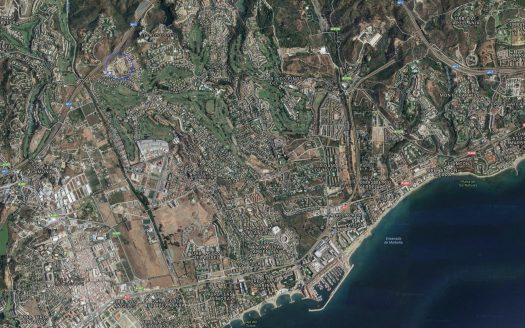 Villa de 5 dormitorios en Nueva Andalucia