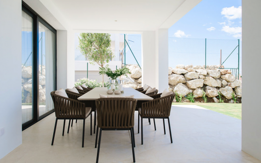 Villa de 5 dormitorios en Nueva Andalucia