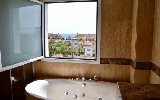 Apartamento de 3 dormitorios en El Embrujo de Banús