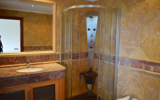 Apartamento de 3 dormitorios en El Embrujo de Banús