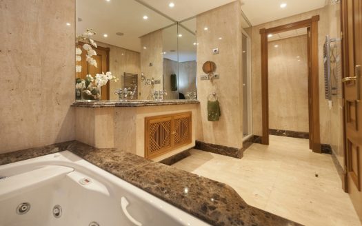 Apartamento de 2 dormitorios en Los Monteros