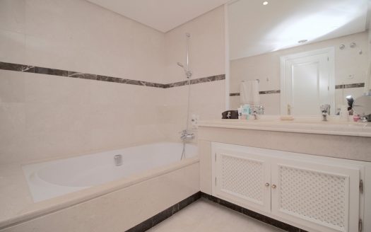 Apartamento de 2 dormitorios en La Alzambra