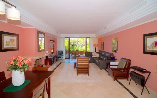 Apartamento de 2 dormitorios en La Alzambra