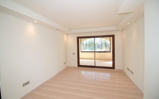 Apartamento de 4 dormitorios en Medina de Banús