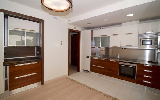 Apartamento de 4 dormitorios en Medina de Banús