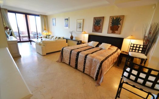 2 bedrooms Apartment in Kempinksi Hotel