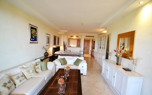 2 bedrooms Apartment in Kempinksi Hotel