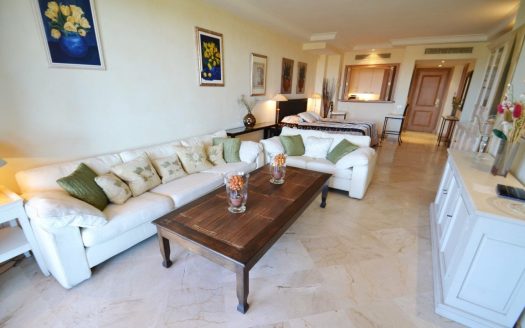 2 bedrooms Apartment in Kempinksi Hotel