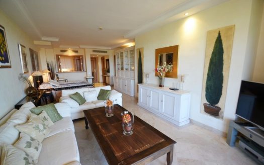 2 bedrooms Apartment in Kempinksi Hotel