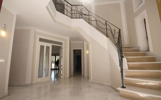 Villa de 7 dormitorios en Las Chapas Playa