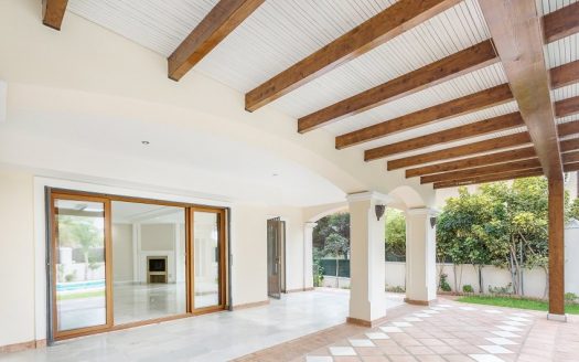 Villa de 7 dormitorios en Las Chapas Playa