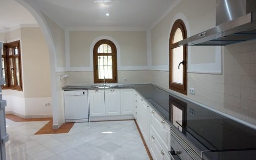 Villa de 7 dormitorios en Las Chapas Playa