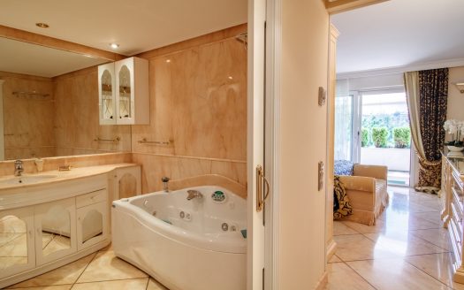 Ático de 4 dormitorios en Los Granados Golf