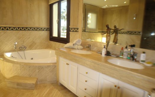 Apartamento de 2 dormitorios en Monte Paraiso Golf & Country Club